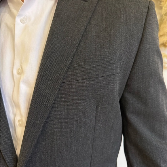 Express Charcoal Gray Suit - Picture 2 of 13